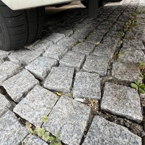 I邸P土間インターロッキング前１