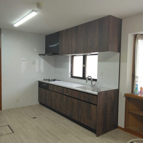 I邸_システムキッチン_施工後01