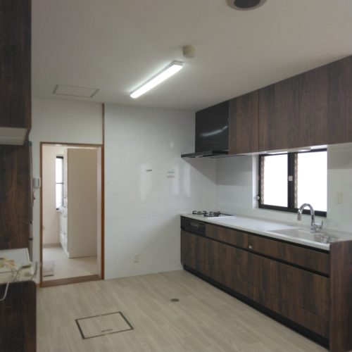 I邸_システムキッチン_施工後04