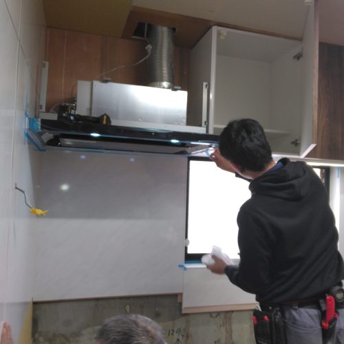 I邸_システムキッチン_施工途中11