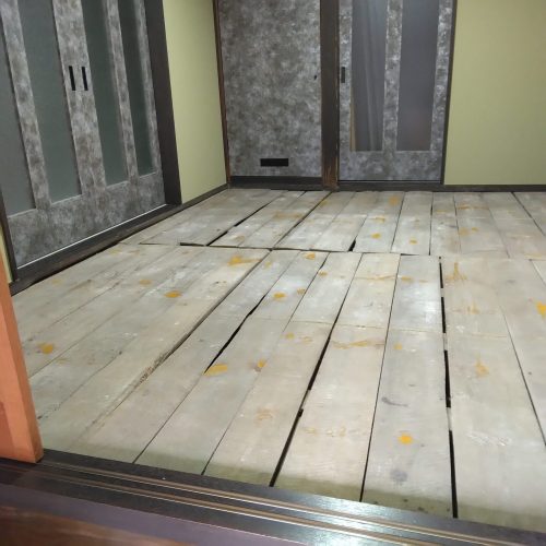 S邸_畳下座板取替_施工途中04