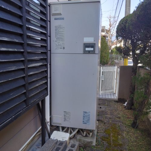 T邸_エコキュート設置工事_施工前_03