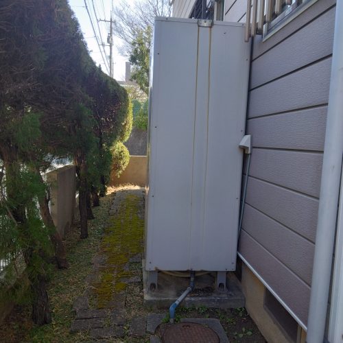 T邸_エコキュート設置工事_施工前_04