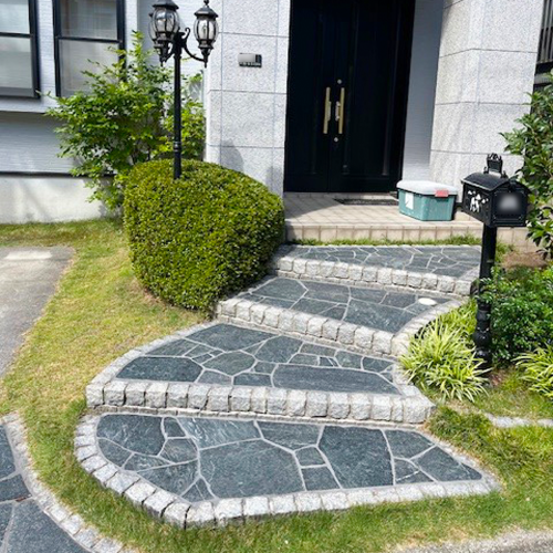 玄関前タイル_広島市東区U邸_アフター01 玄関前タイル_広島市東区U邸_アフター01