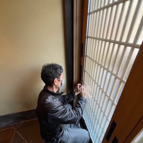 玄関補修取付②