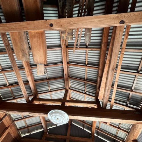 高村納屋屋根１前